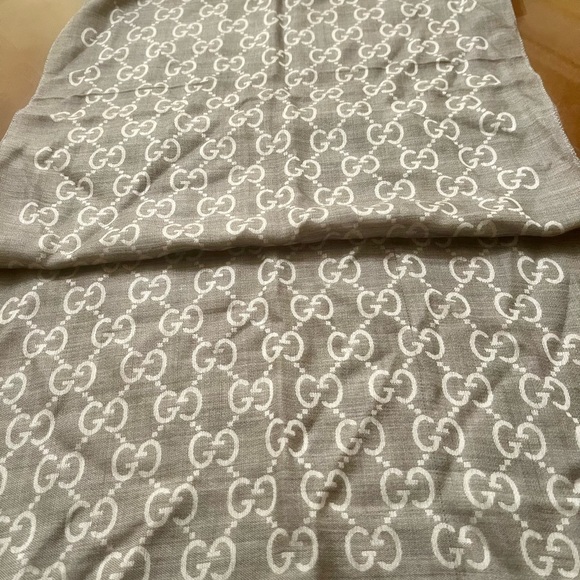 NWT Gucci Scarf - Picture 3 of 5